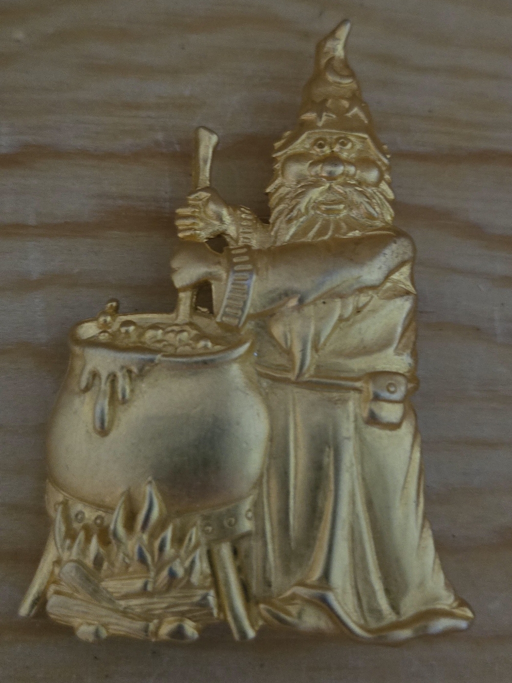 Vintage JJ Jonette Gold Tone Wizard brooch